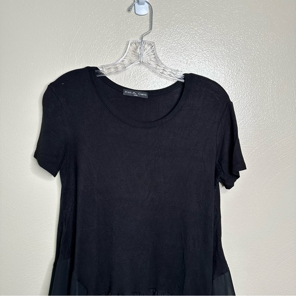 Kim & Cami Black Ruffled Handkerchief Short Sleeve Shirt Size  Small - Picture 2 of 6